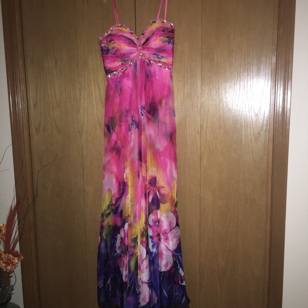 Floral strapless prom dress
